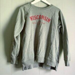 League Women's WI Badgers Gray Side Slit Crew Neck Pullover Sweatshirt M
